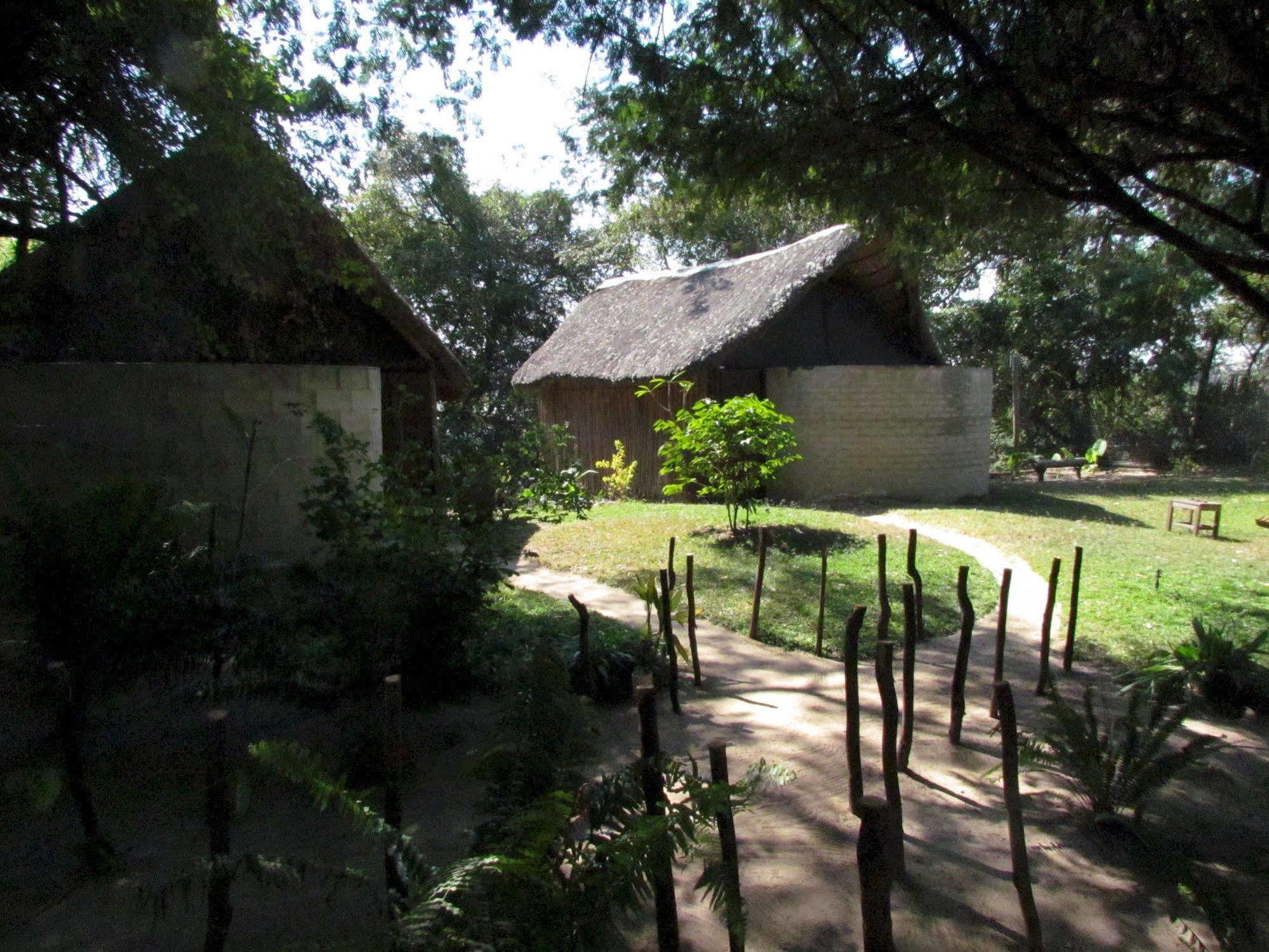Caprivi Houseboat Safari Lodge Katima Mulilo Exterior photo